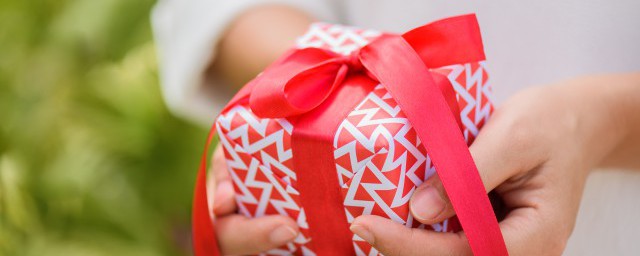 适合教师节送的礼物(适合教师节送的礼物十元左右的)