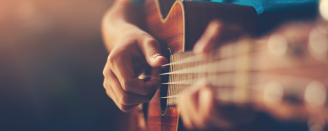 吉他简笔画教程(吉他简笔画图片简单)