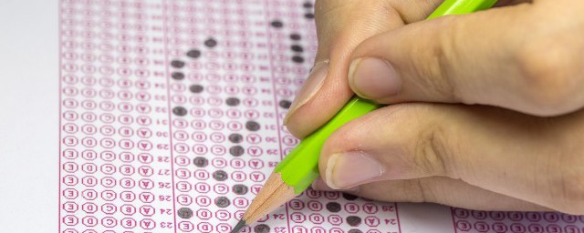 hb铅笔和2b铅笔有什么区别(hb铅笔与2b铅笔有何区别)