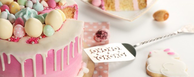 蛋糕因为什么开裂(蛋糕裂了是什么原因)