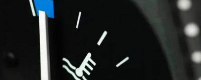 发动机过热的原因(宝马发动机过热的原因)