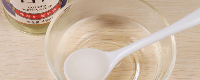 白醋能不能当食用醋(醋酸白可以用白醋吗)