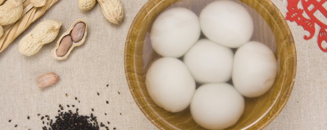 黑芝麻汤圆怎么做(黑芝麻汤圆怎么做的过程)