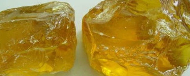 松香是不是晶体(松香是不是晶体玻璃是不是晶体)