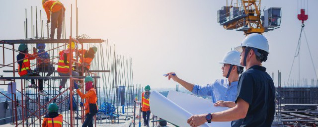 高空作业需要注意什么(高空作业时需要注意什么)