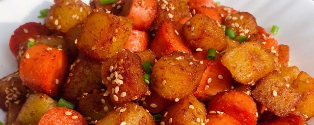 土豆火腿肠的做法分享(土豆片火腿肠的家常做法)