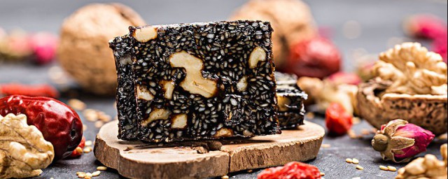 手工熬制阿胶糕怎么做(纯手工阿胶糕制作步骤)