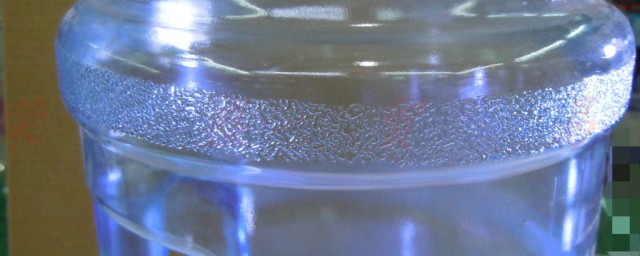 新纯净水桶第一次怎么清洗(新水桶用什么清洗)