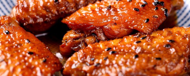 土豆烧鸡怎么做(大锅菜土豆烧鸡怎么做)