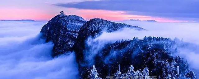 关于峨眉山的诗句有哪些(关于峨眉山有关的诗句)