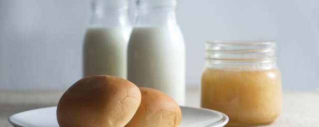 奶黄馅小面包怎么做(奶黄包的馅怎么做家庭版窍门)