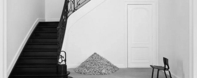 黑白配的介绍(什么叫黑白配)