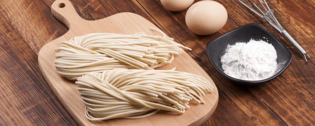 怎么做手工面条(怎么做手工面条?)