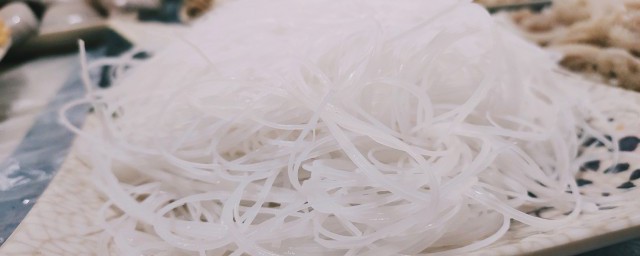 怎么做手工粉条(纯手工粉条的制作)