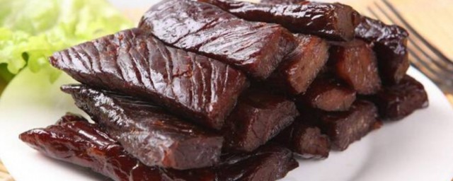 自然风干牛肉干的做法是什么(风干牛肉干是牛肉做的吗)