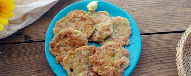 牛肉蔬菜饼的做法是什么(牛肉饼能做什么菜)