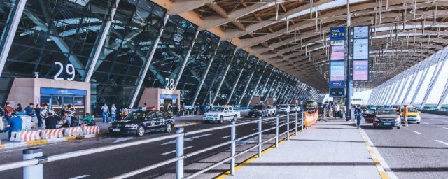 过期的身份证可不可以坐飞机(过期的身份证了可以坐飞机吗) 过期的身份证可不可以坐飞机(过期的身份证了可以坐飞机吗)