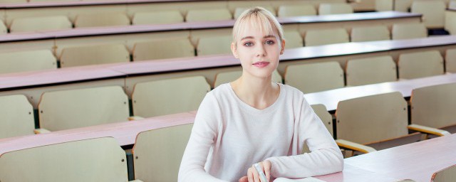 儿女情长意思(儿女情长儿女的意思)