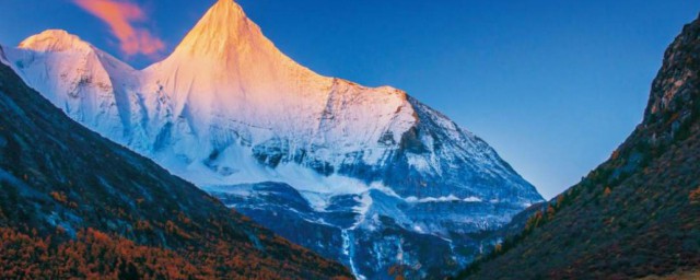 角峰是什么(角峰是什么意思)