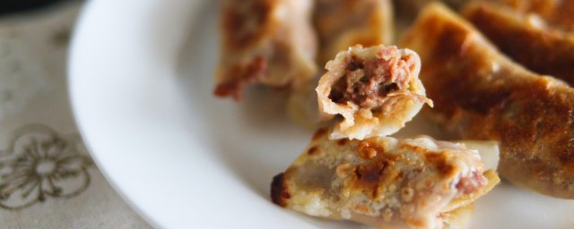 肉馅怎么调好吃的做法和配方(丸子肉馅怎么调好吃的做法和配方)