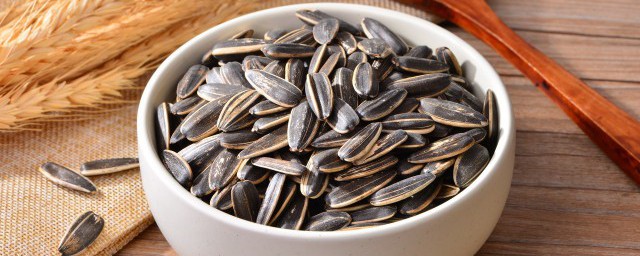 盘点吃瓜子的好处(请问吃瓜子有什么好处)
