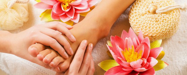 女人裹脚开始的时间介绍(女人从什么时候开始裹脚的)