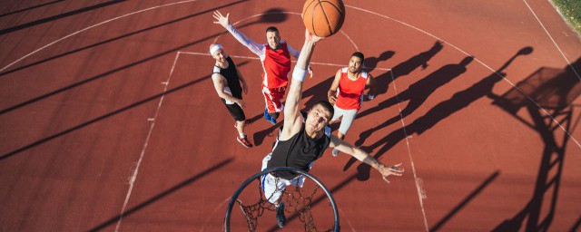 练习变向过人技巧有哪些(变向的技巧)