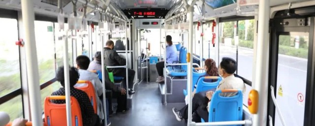 公共汽车的介绍(公共汽车车)