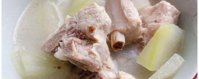 绿豆冬瓜排骨汤功效有哪些(绿豆冬瓜汤的功效)