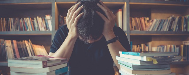 藏头露尾的意思简单介绍(藏头不露尾是什么意思)