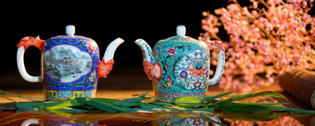 古瓷器鉴定的方法有哪些(古董瓷器鉴定方法)