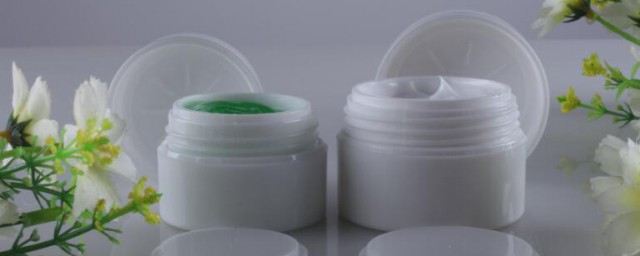 用完的护肤品瓶子可以做何用(用过的化妆品瓶子能干什么用)