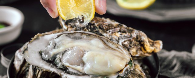 吃生蚝有哪些小技巧(吃生蚝注意啥)