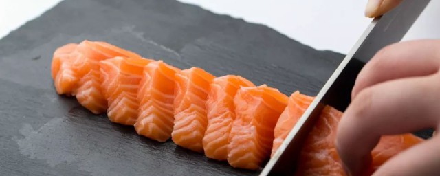 怎样切三文鱼(怎样切三文鱼腩)
