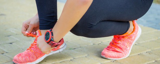 运动手表调时间的方法(运动手表如何调时间?)