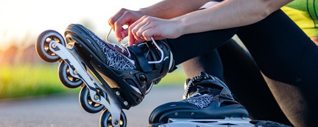 关于轮滑销售技(轮滑的技术)