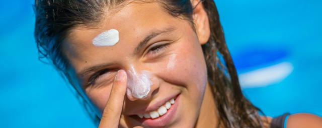 使用防晒霜的注意事项(防晒霜正确使用)