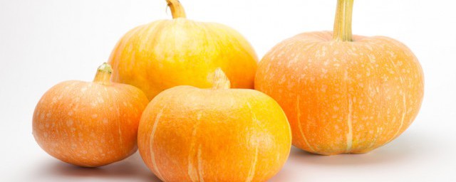 贝贝南瓜怎么做(贝贝小南瓜怎样做给宝宝吃)