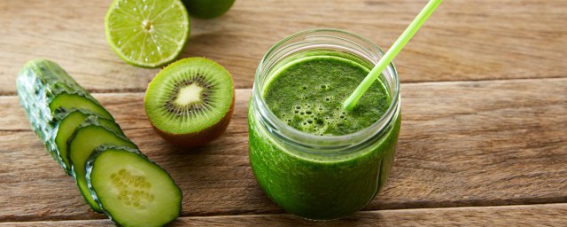 香蕉黄瓜汁有什么功效(香蕉黄瓜榨汁有什么功效)