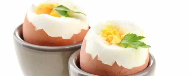 关于鸡蛋能直接放微波炉里烤熟的问题(微波炉可以把鸡蛋烤熟吗)