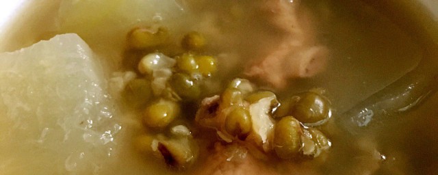 绿豆冬瓜排骨能不能一起煮(冬瓜绿豆排骨汤怎么炖最好喝)