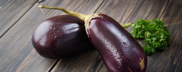 茄子烧土豆怎么做好吃(茄子烧土豆怎样做)