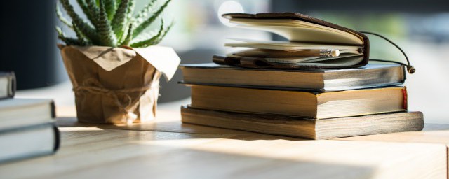 可歌可泣的出处(可泣可歌的意思)