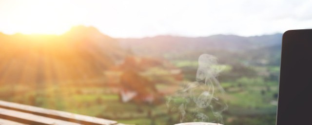 关于雨过天晴正能量的短句(下雨天正能量短句)