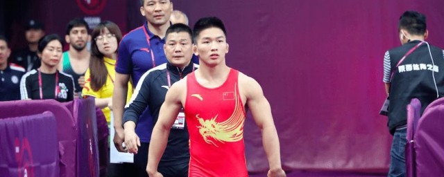 关于刘明瑚的简介