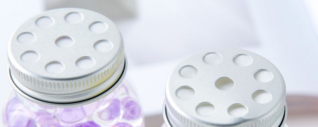 厕所里放在里面香名字(公共厕所放的香叫什么)