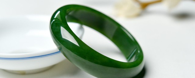 怎样鉴别玉的好坏(如何分辨玉的好坏?)