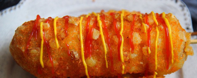 如何在家自制热狗?(在家怎么制作热狗)