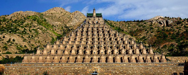 一百零八塔的简介(一百零八塔平面图)