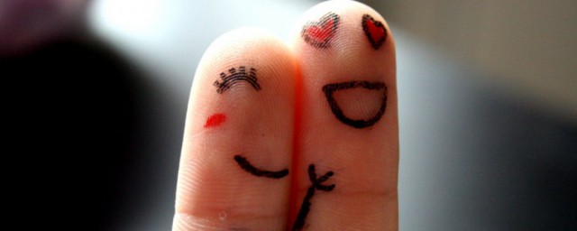 手指上的圈圈叫什么(手拇指上的圈圈)